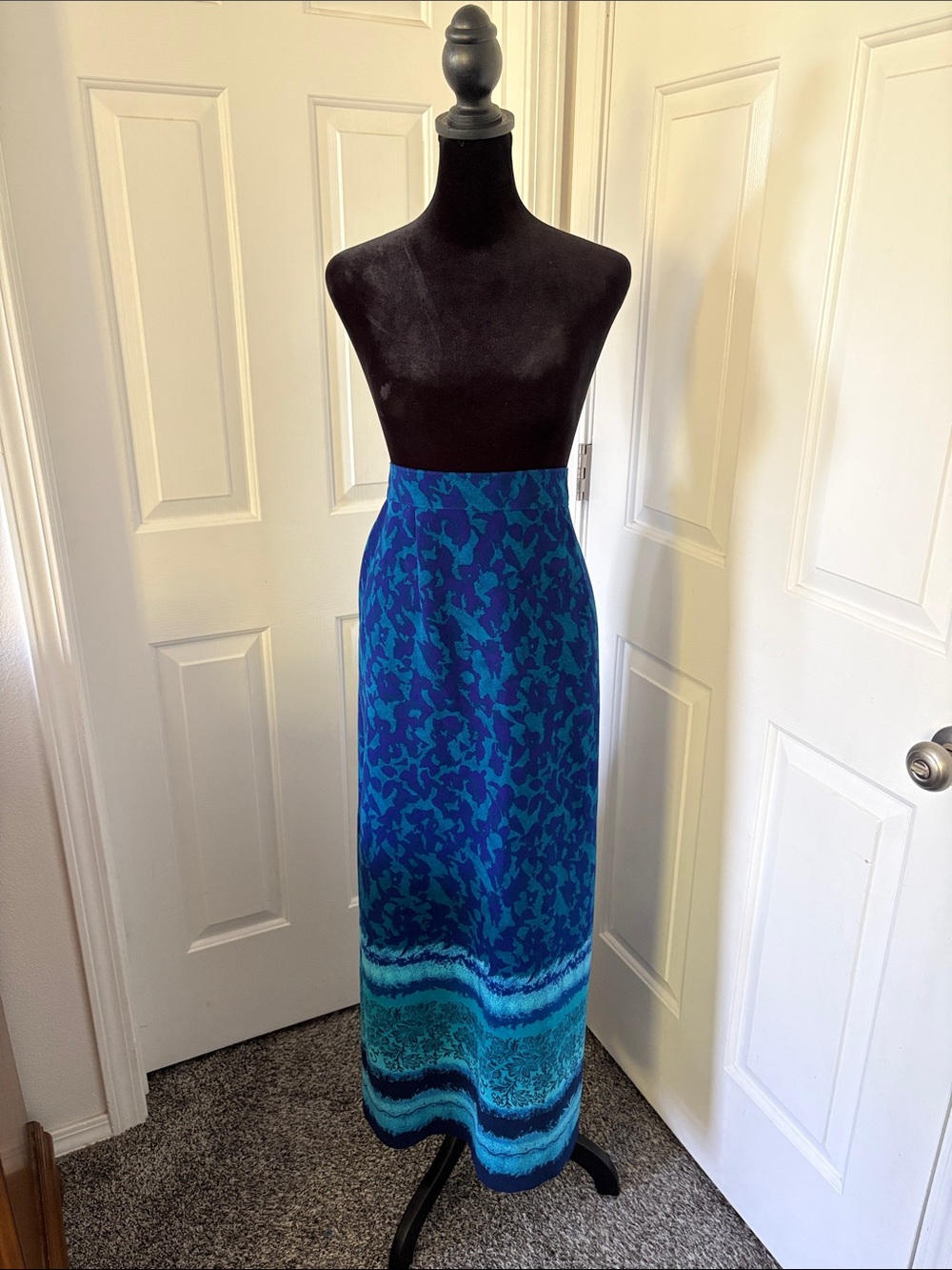 New Frontier Vintage Blue and Teal Patterned Maxi Skirt